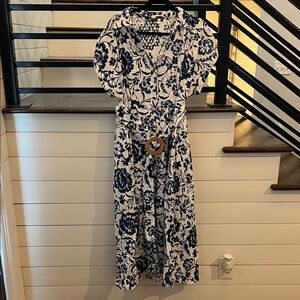 Zara Blue and White Floral Short Sleeve Dress